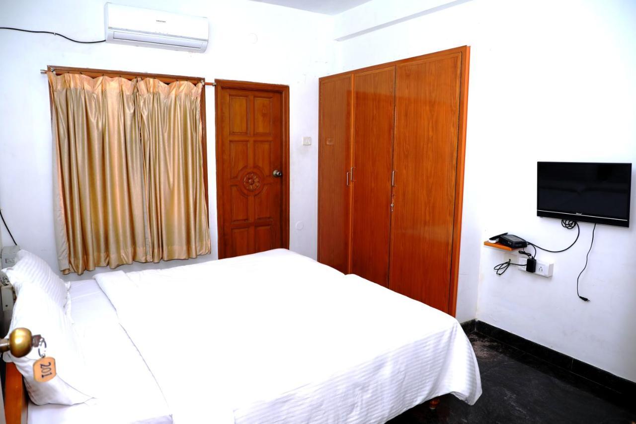 Rainbow House Luxury Rooms Chennai Esterno foto